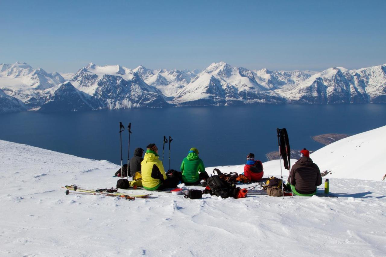 Kjosen Lodge, Lyngen. Lyngseidet Exteriér fotografie