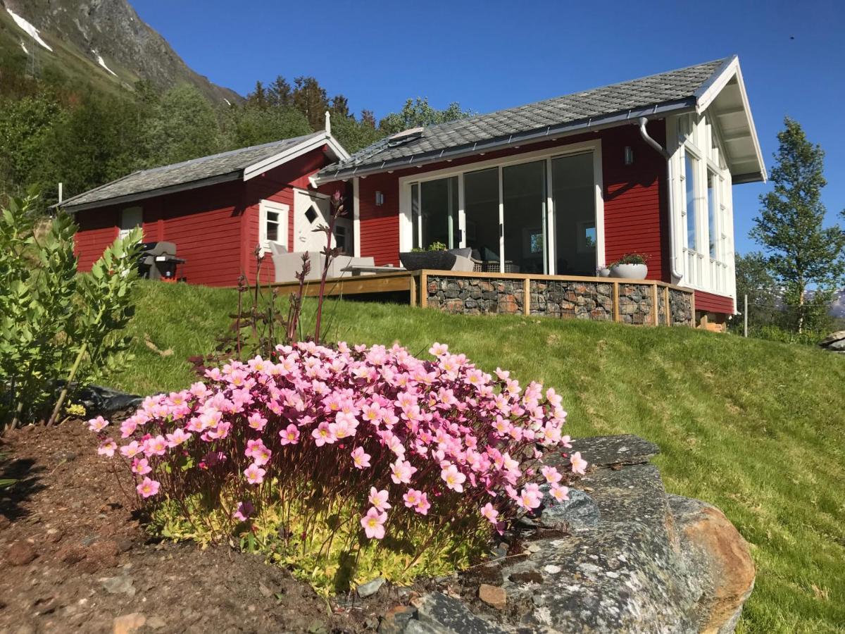 Kjosen Lodge, Lyngen. Lyngseidet Exteriér fotografie